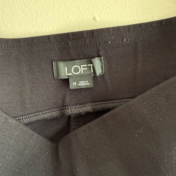 LOFT Classic Pull-on Black Pants - Picture 3 of 4